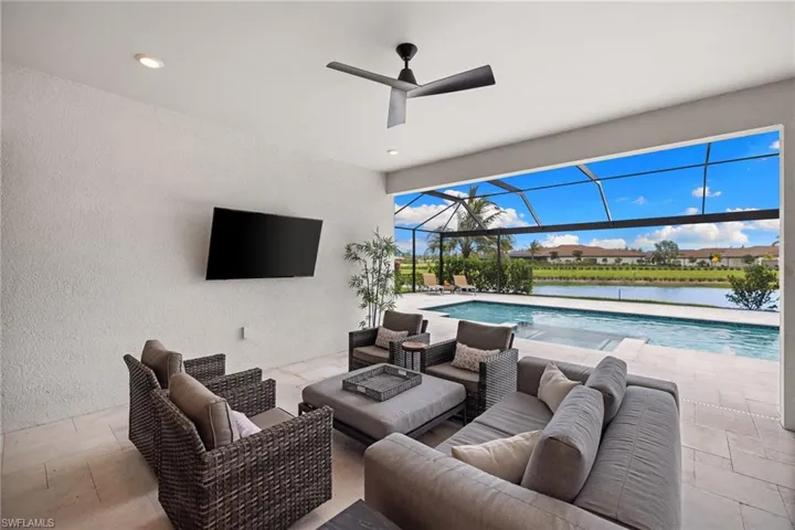 17489 Aquila Ct, Fort Myers, Florida 33913