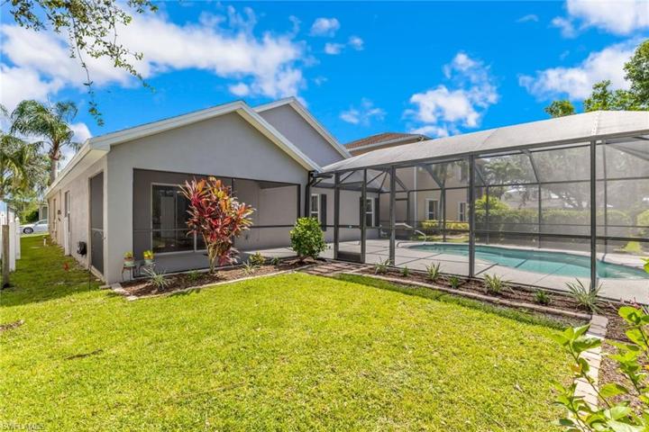 8877 Fawn Ridge DR, FORT MYERS FL 33912