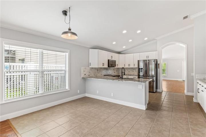 8877 Fawn Ridge DR, FORT MYERS FL 33912