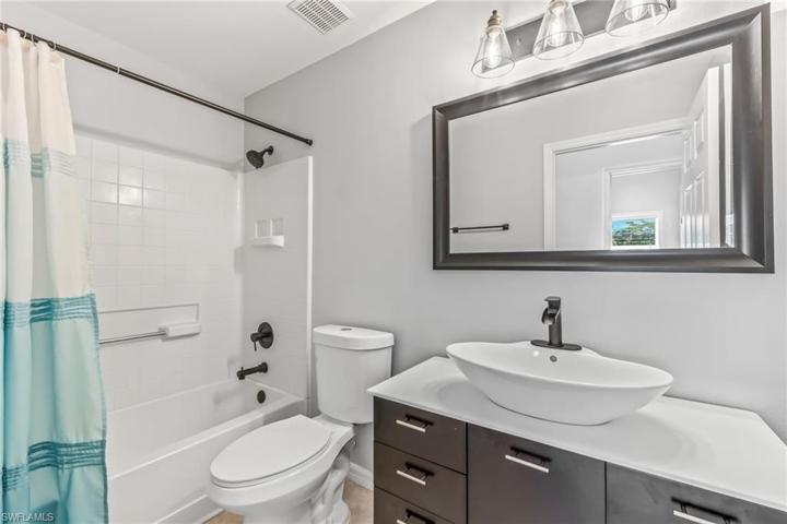 8877 Fawn Ridge DR, FORT MYERS FL 33912