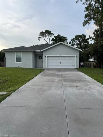 9028 Largo Cir, Labelle, Florida 33935