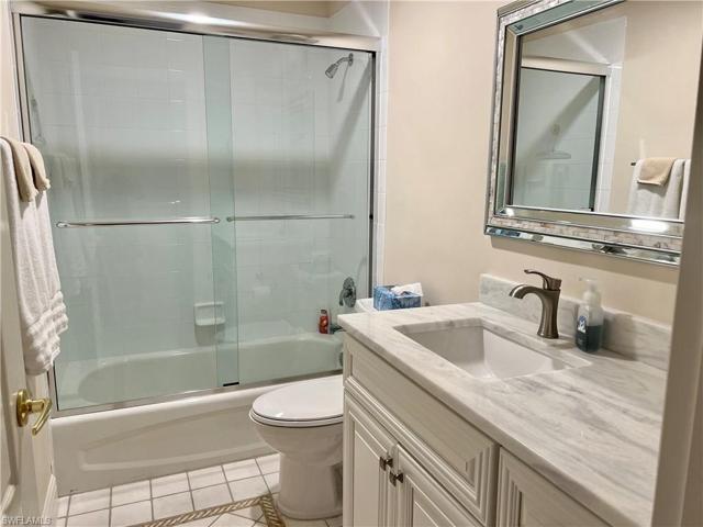 Upper Level Bath