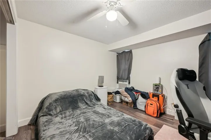 2562  Lakeshore  CIR, Port Charlotte, FL 33952