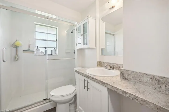 2562  Lakeshore  CIR, Port Charlotte, FL 33952