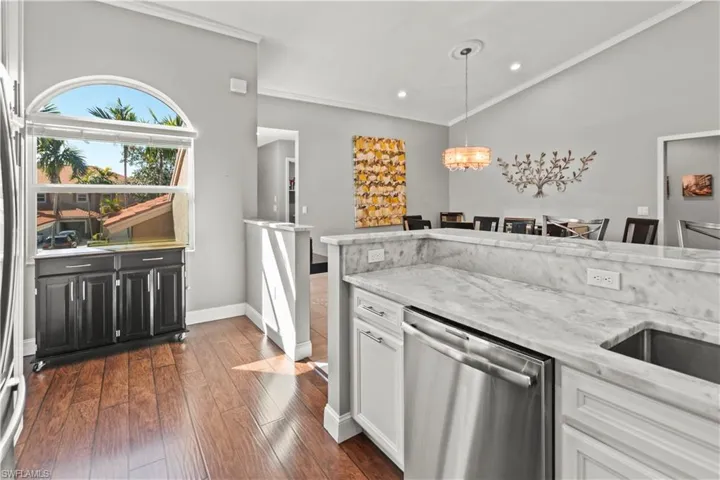 6835 Huntington Lakes CIR # 201, NAPLES FL 34119