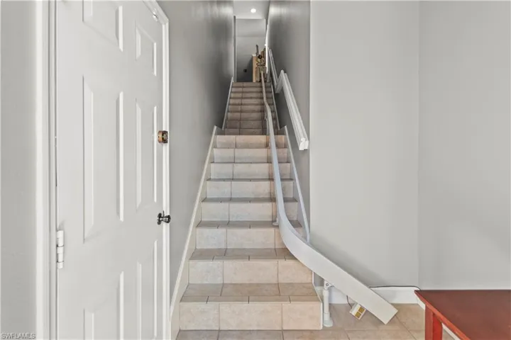 6835 Huntington Lakes CIR # 201, NAPLES FL 34119