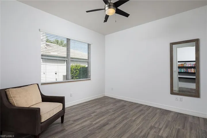 6816  Del Mar  TER, Naples, FL 34105