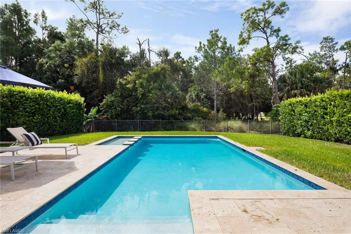 6816  Del Mar  TER, Naples, FL 34105