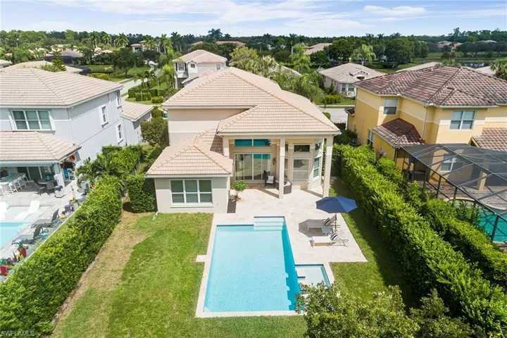 6816  Del Mar  TER, Naples, FL 34105