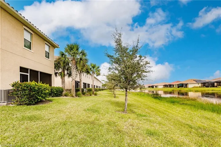2640  Blossom  WAY, Naples, FL 34120