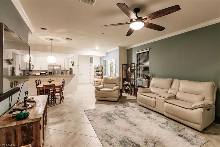 2640  Blossom  WAY, Naples, FL 34120