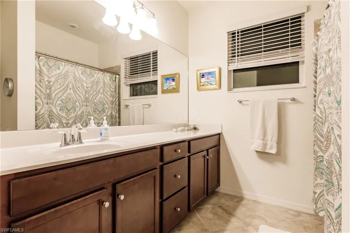 2640  Blossom  WAY, Naples, FL 34120