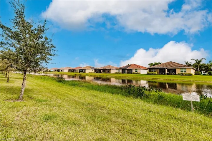 2640  Blossom  WAY, Naples, FL 34120