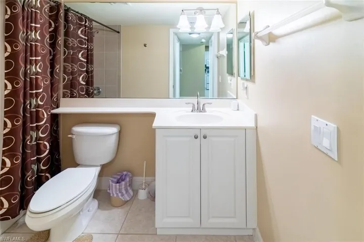 1100 Eastham Way A-105, Naples, Florida 34104