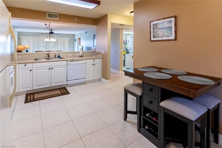 1100 Eastham Way A-105, Naples, Florida 34104