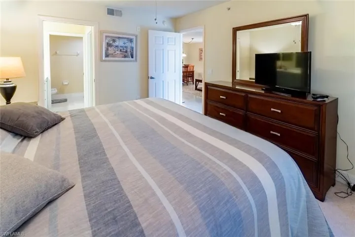 1100 Eastham Way A-105, Naples, Florida 34104