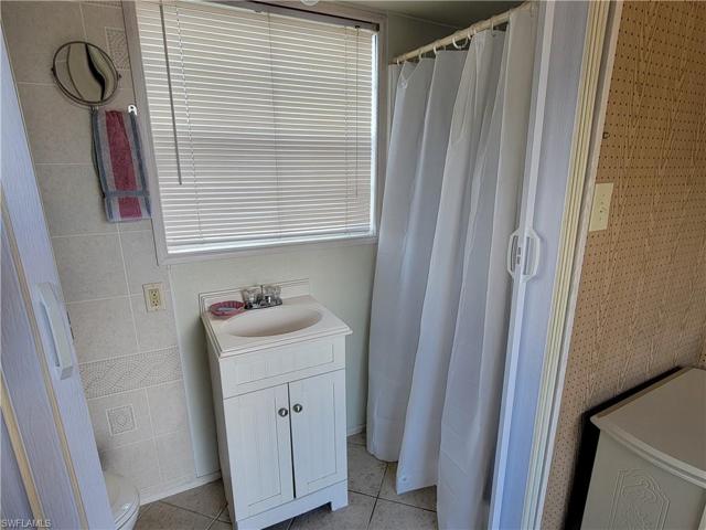 5593 Brightwood DR, FORT MYERS FL 33905