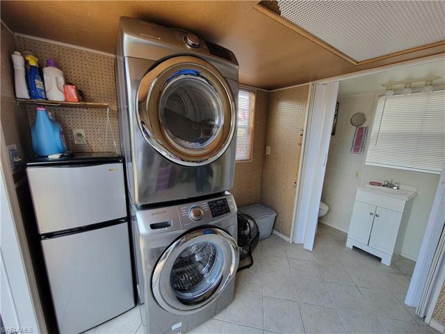 5593 Brightwood DR, FORT MYERS FL 33905