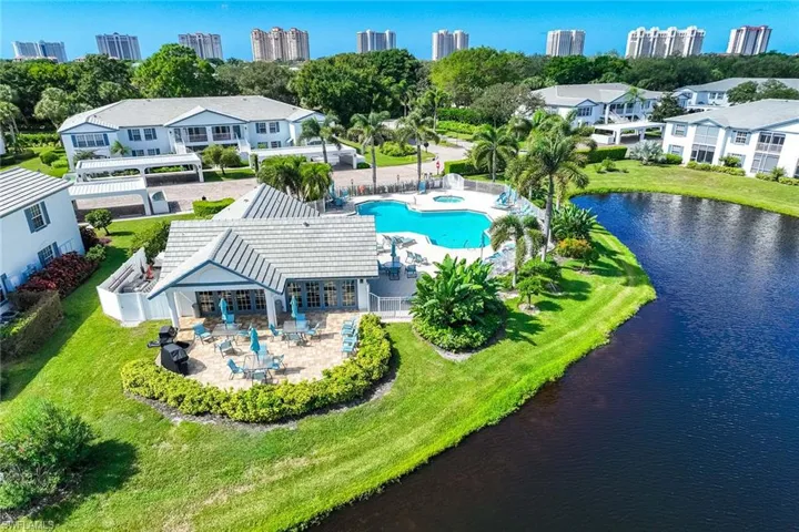 886 SW Tanbark  DR, Naples, FL 34108