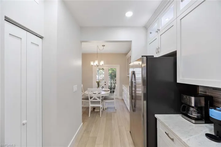 886 SW Tanbark  DR, Naples, FL 34108