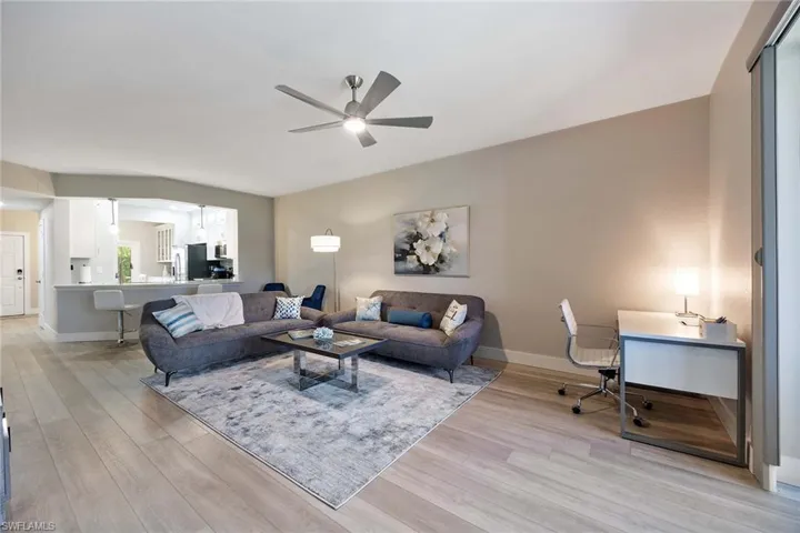 886 SW Tanbark  DR, Naples, FL 34108