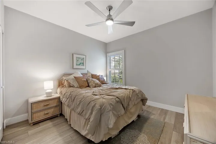 886 SW Tanbark  DR, Naples, FL 34108
