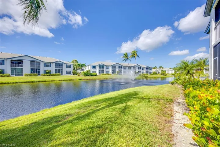 886 SW Tanbark  DR, Naples, FL 34108