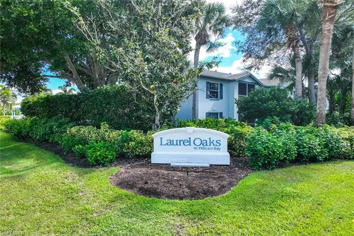 886 SW Tanbark  DR, Naples, FL 34108