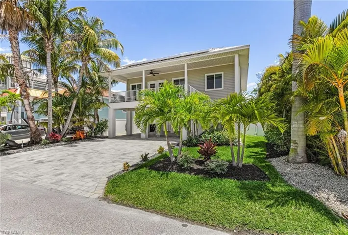 246 Delmar Ave, Fort Myers Beach, Florida 33931