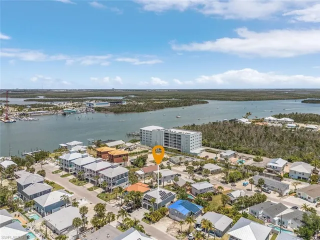 246 Delmar Ave, Fort Myers Beach, Florida 33931