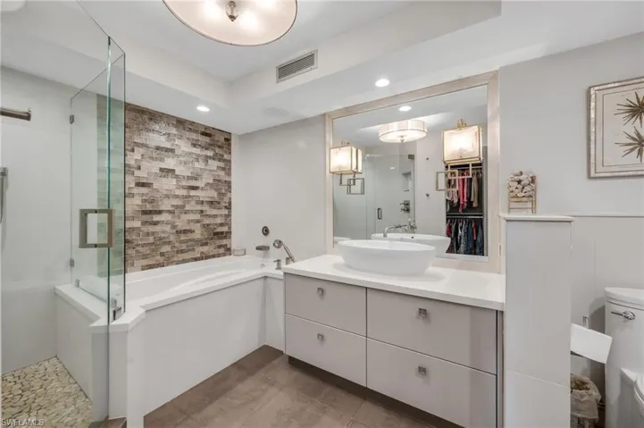 355 Park Shore Dr # 134, Naples, Florida 34103