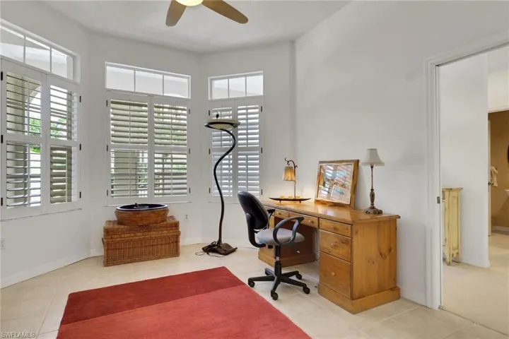 4872 Boulevard Ct, Naples, Florida 34103