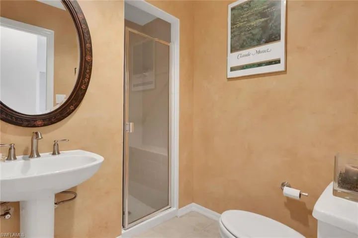 !st Floor Full Bath w/Shower
