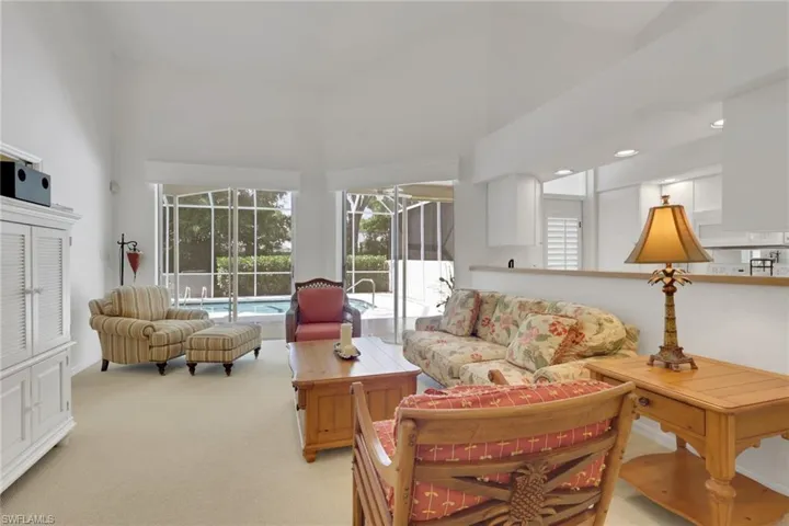 4872 Boulevard Ct, Naples, Florida 34103