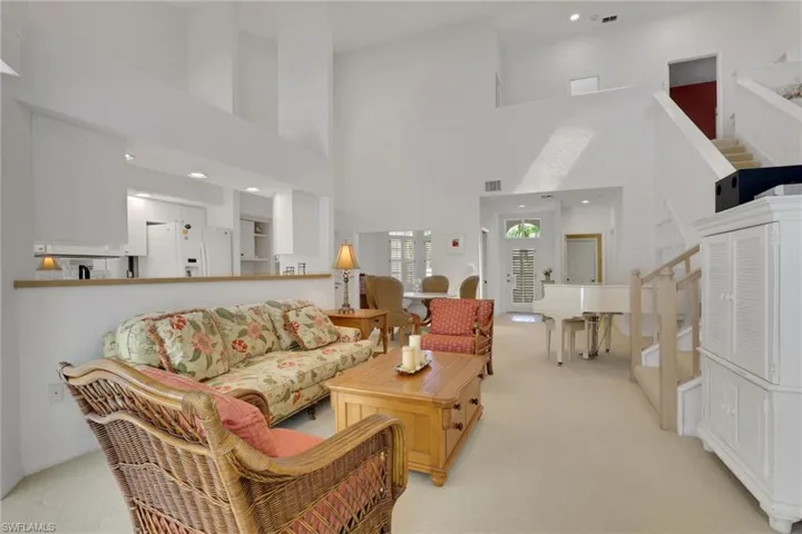 4872 Boulevard Ct, Naples, Florida 34103