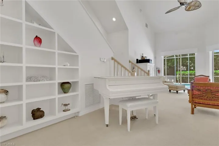 4872 Boulevard Ct, Naples, Florida 34103