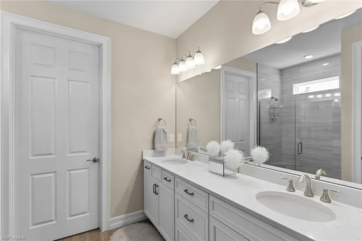 28000  Captiva Shell  LOOP, Bonita Springs, FL 34135