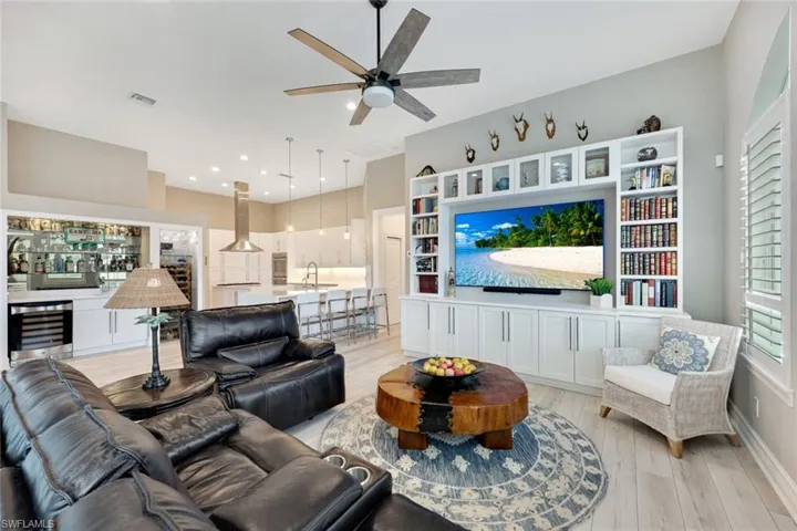 Entertain with ease in the fabulous great room!