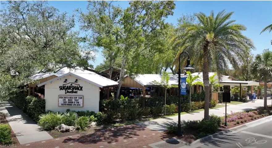Enjoy live music 7 days a week!