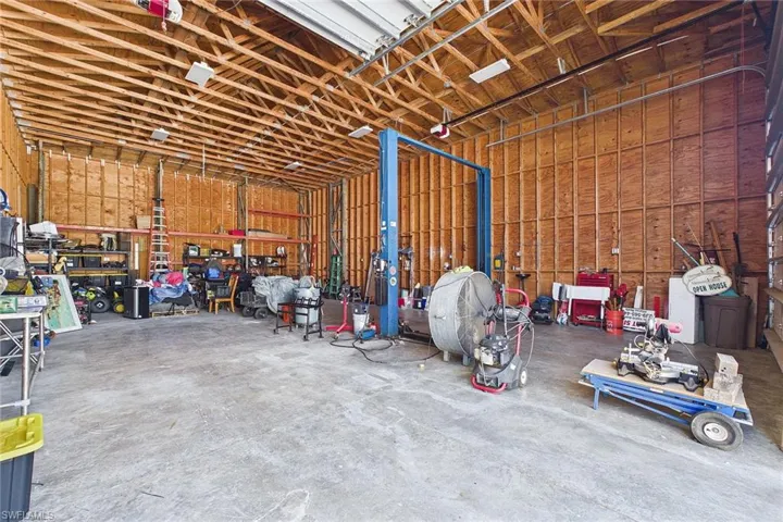 Pole/Barn - Detached large garage and work area.