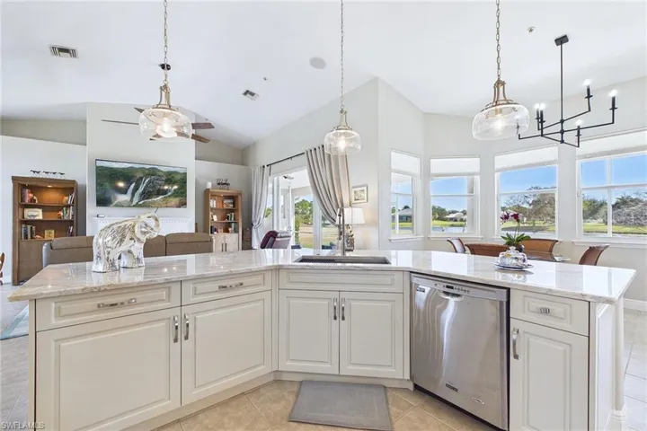 18220 Riverchase Ct, Alva, Florida 33920