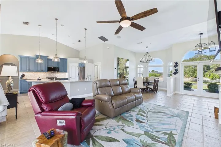 18220 Riverchase Ct, Alva, Florida 33920