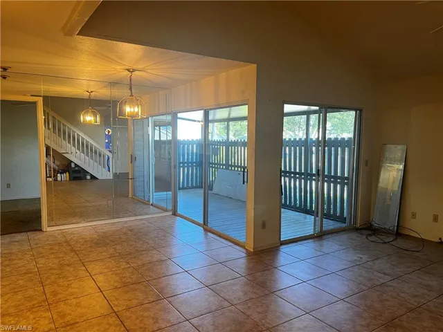 6054  Timberwood  CIR, Fort Myers, FL 33908