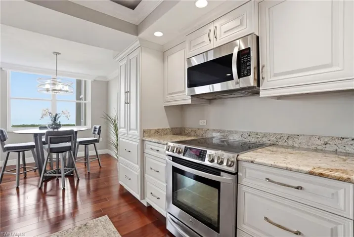 A kitchen any chef will enjoy with stainless steel appliances