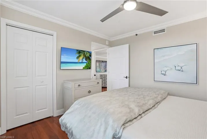 A walk in closet and plenty of space