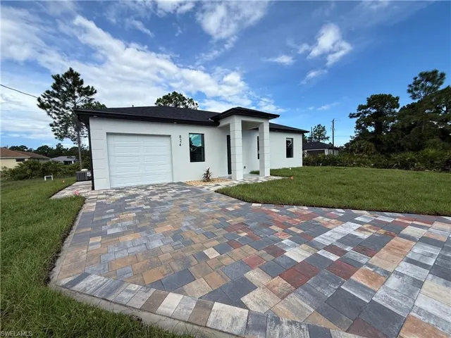 824 Dawhert Ave S, Lehigh Acres, Florida 33974