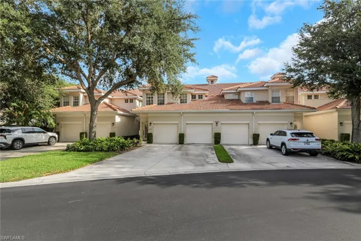 3048 Horizon Ln 1103, Naples, Florida 34109
