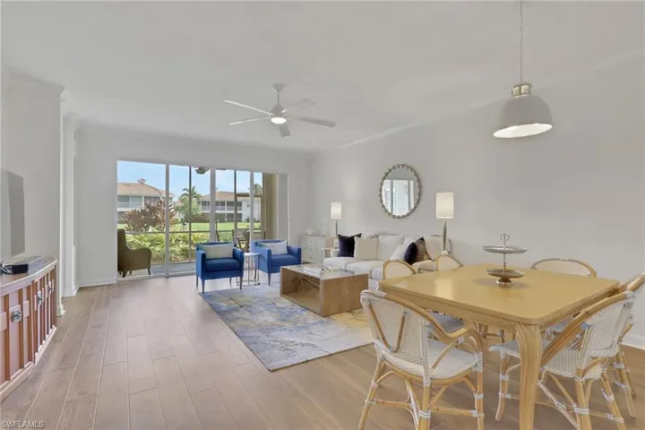 3048 Horizon Ln 1103, Naples, Florida 34109
