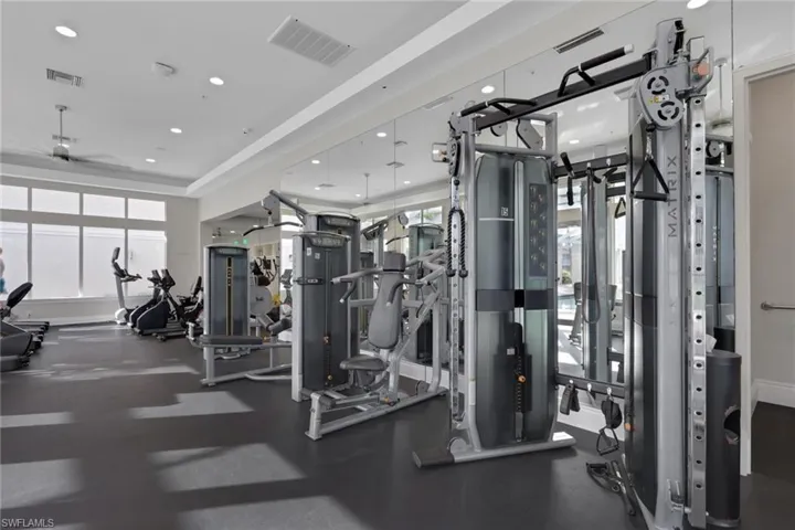 3048 Horizon Ln 1103, Naples, Florida 34109