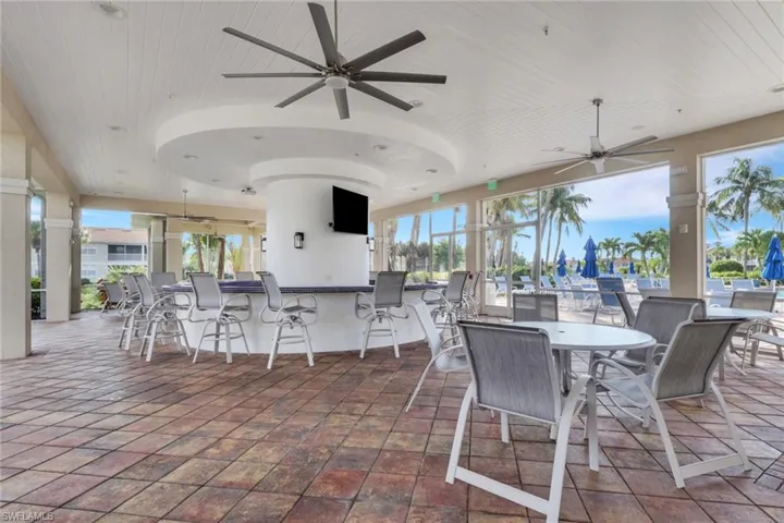 3048 Horizon Ln 1103, Naples, Florida 34109